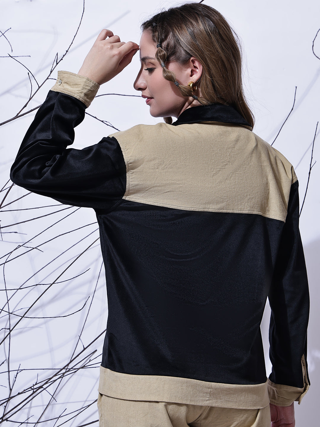 Black & Beige