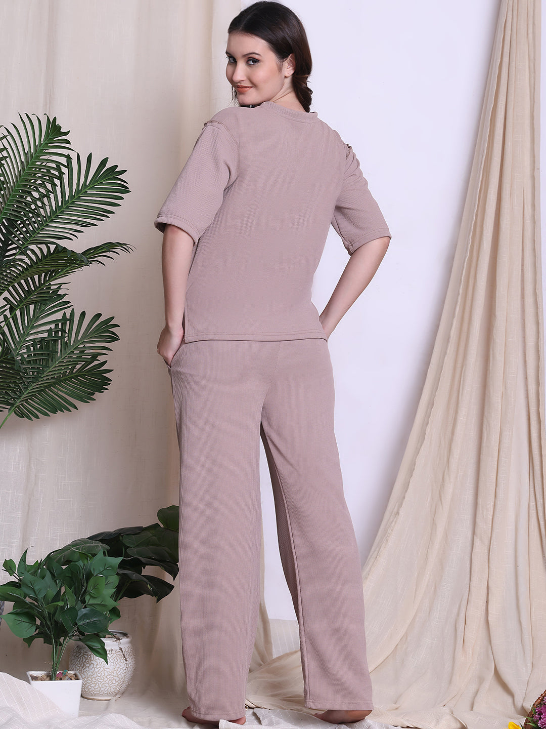 Taupe
