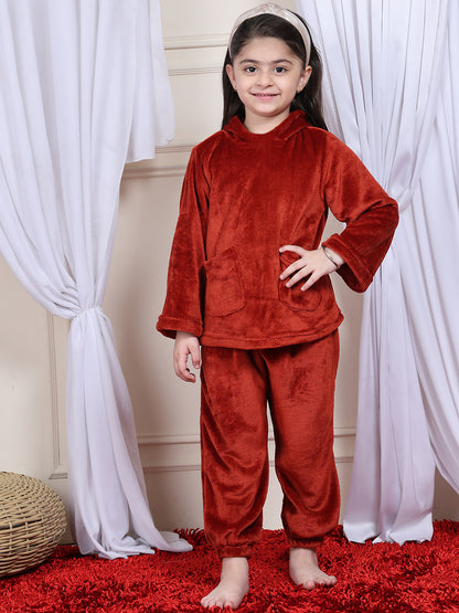 Girls Fleece Round Neck Full Sleeves Hoodie & Jogger Nightsuit Set