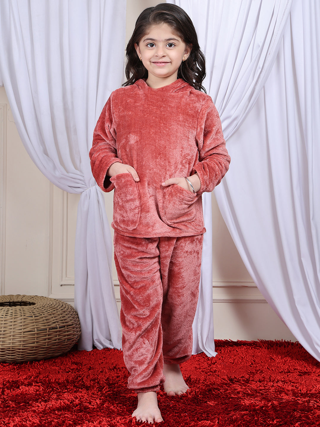 Girls Fleece Round Neck Full Sleeves Hoodie & Jogger Nightsuit Set